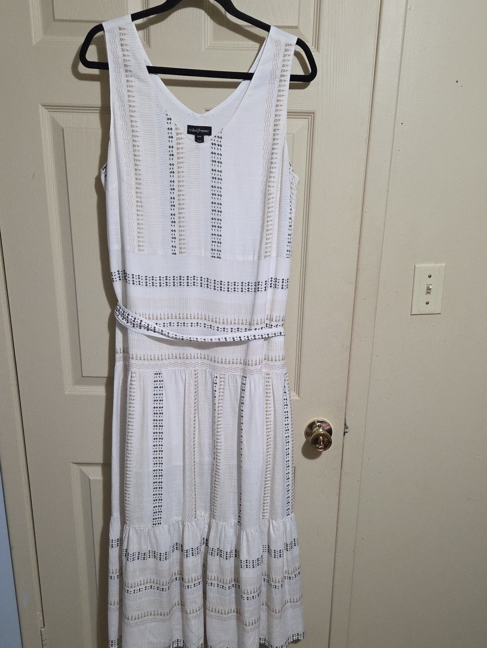 Tribal White Sleeveless Boho Maxi Dress